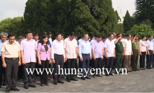 Lãnh đạo tỉnh Hưng Yên dâng hương, dâng hoa nhân kỷ niệm 72 năm ngày Thương binh - Liệt sỹ 27/7