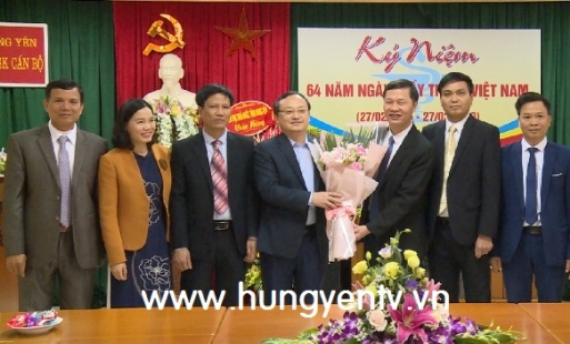  Lãnh đạo tỉnh Hưng Yên chúc mừng ngành y tế nhân kỷ niệm 64 năm ngày Thầy thuốc Việt Nam 27/2