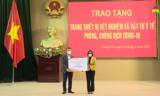 Hưng Yên tiếp nhận trang thiết bị xét nghiệm và vật tư y tế phòng chống dịch