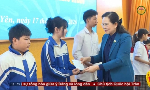 Trung ương Hội Liên hiệp Phụ nữ Việt Nam tặng quà