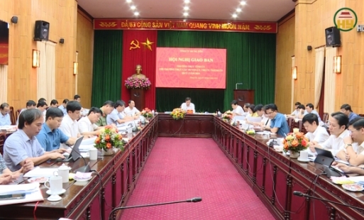 Thường trực Tỉnh uỷ giao ban với Thường trực các Huyện uỷ, Thị uỷ, Thành uỷ Quý I, năm 2024