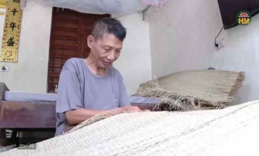 Nghề dệt chiếu giữa nhịp sống hiện đại