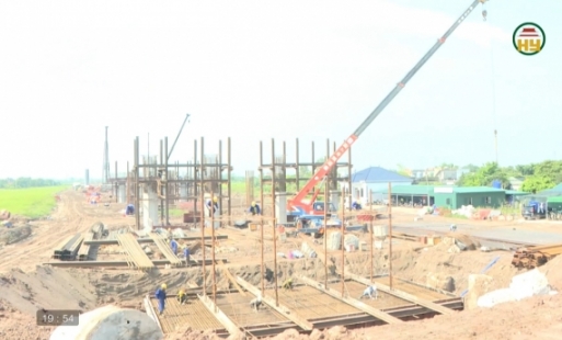 Đẩy nhanh tiến độ thi công đường từ phường Thái Bình đến xã Hưng Hà