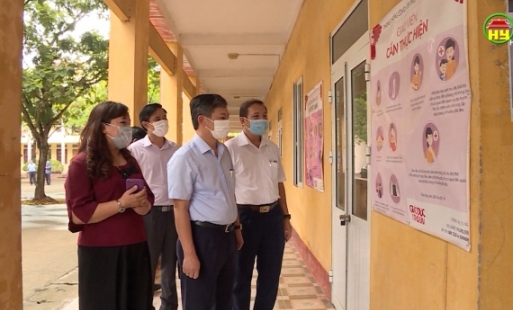 Phó Chủ tịch UBND tỉnh kiểm tra công tác chuẩn bị thi tuyển sinh lớp 10