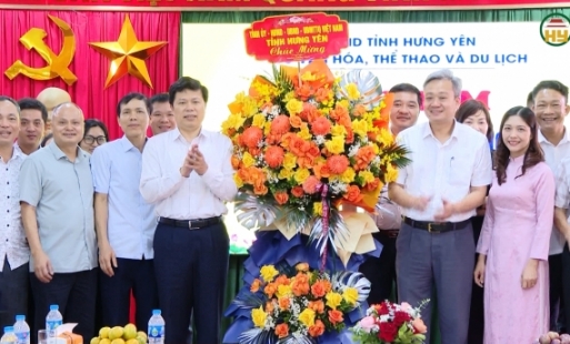 Lãnh đạo tỉnh chúc mừng 21/6