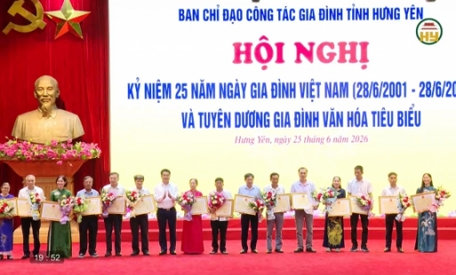 Tuyên dương gia đình văn hóa tiêu biểu 