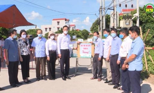 Bí thư Tỉnh ủy làm việc với BCĐ phòng chống dịch Covid- 19 huyện Ân Thi