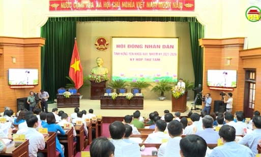 Ngày làm việc thứ nhất kỳ họp thứ tám HĐND tỉnh 