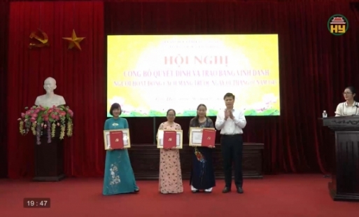 Công nhận và trao bằng vinh danh người hoạt động cách mạng