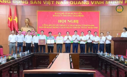 Công nhận và trao bằng vinh danh người hoạt động cách mạng trước ngày 1/1/1945 