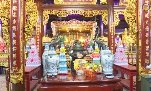 Dâng hương tưởng niệm Danh nhân Văn hóa Lê Quý Đôn