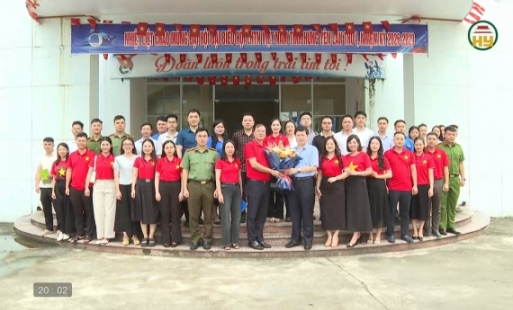 Gặp mặt đoàn đại biểu thanh niên tham gia Hành trình Đỏ