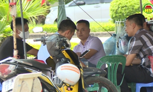 Nhiều người dân lơ là trong phòng, chống dịch Covid - 19