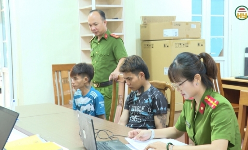 Bắt giữ 2 đối tượng tàng trữ trái phép chất ma túy