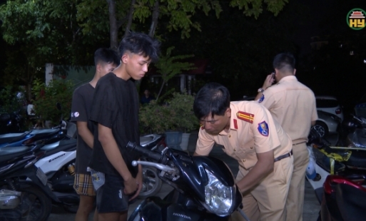 Cảnh báo tình trạng thanh thiếu niên vi phạm luật giao thông