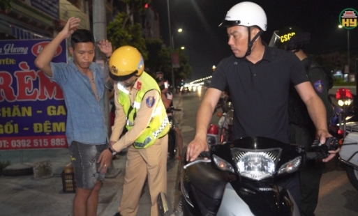 Tiếp tục ra quân xử lý thanh thiếu niên vi phạm TTATGT