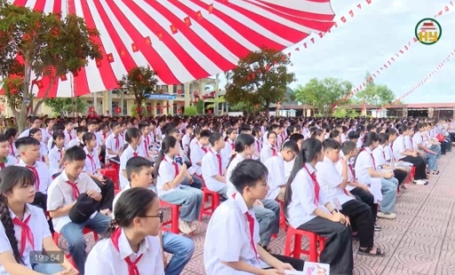 Khai giảng năm học mới ở Hưng Yên
