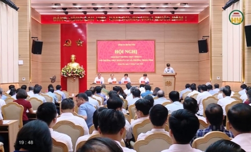 Thường trực Tỉnh ủy giao ban với thường trực đảng ủy các xã, phường