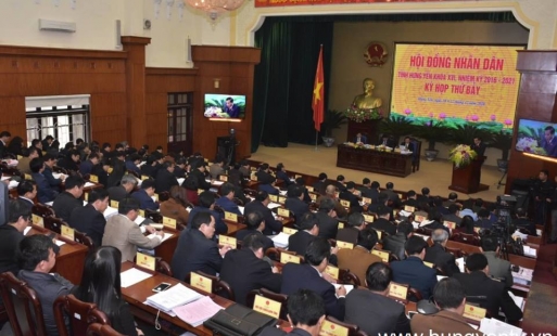 Ngày làm việc thứ hai Kỳ họp HĐND tỉnh Hưng Yên - UBND tỉnh trình các dự thảo nghị quyết