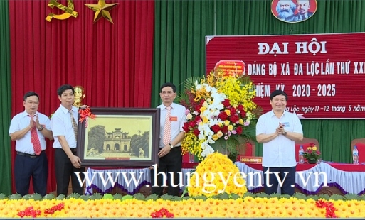 Chủ tịch UBND tỉnh Nguyễn Văn Phóng dự Đại hội Đảng xã Đa Lộc