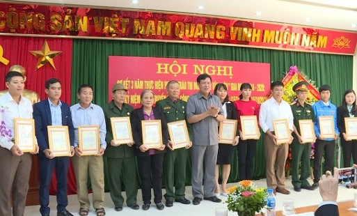 Tiếp tục đẩy mạnh phong trào thi đua 