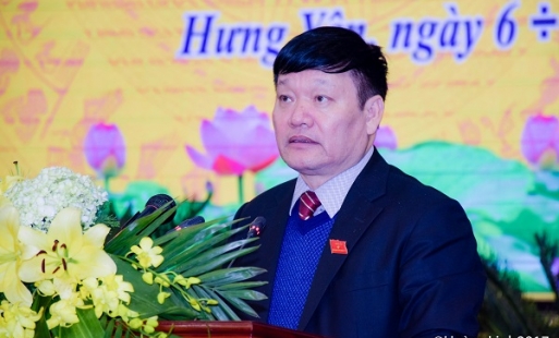 Phát biểu của Chủ tịch UBND tỉnh Nguyễn Văn Phóng làm rõ những vấn đề cử tri quan tâm, kiến nghị