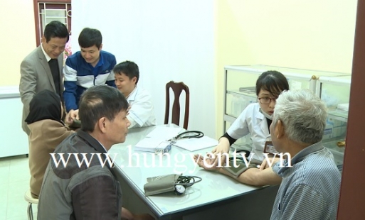 200 đối tượng chính sách ở xã Đình Dù được khám, tư vấn và cấp thuốc miễn phí 