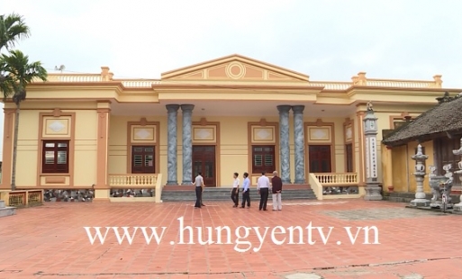 Người dân chung tay thay áo mới cho nông thôn Hưng Yên