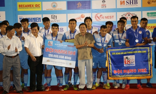 U21 Phố Hiến giành ngôi á quân giải bóng đá U21 Quốc gia báo Thanh Niên 2019