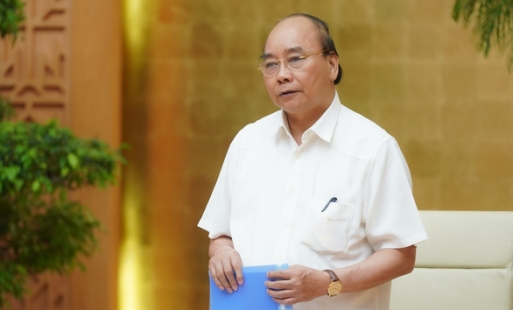 Thủ tướng cho phép mở lại các dịch vụ không thiết yếu, không bắt buộc học sinh đeo khẩu trang