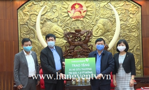Thứ trưởng Bộ Y tế Đỗ Xuân Tuyên về làm việc với Hưng Yên về công tác phòng chống dịch 