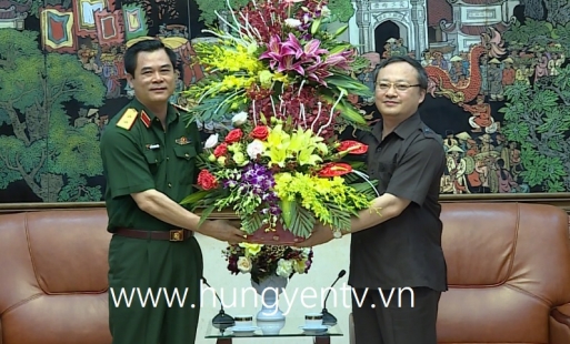 Bí thư Tỉnh ủy Đỗ Tiến Sỹ tiếp Chính ủy Quân khu 3