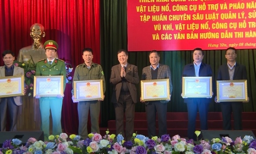 Hưng Yên phát hiện bắt giữ 18 vụ, 18 đối tượng sử dụng vũ khí, vật liệu nổ năm 2018