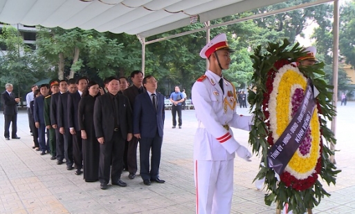 Đoàn đại biểu tỉnh Hưng Yên viếng nguyên Tổng Bí thư Đỗ Mười