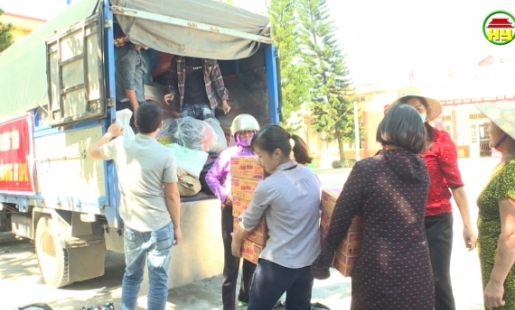 Người dân Hưng Yên chung tay ủng hộ miền Trung