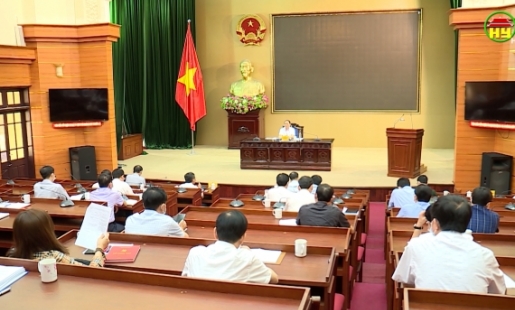 Ủy ban nhân dân tỉnh họp giao ban