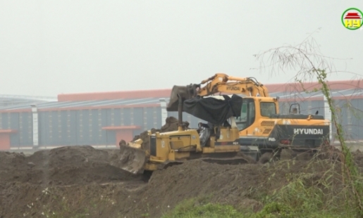 Cưỡng chế 5 hộ trong phạm vi GPMB dự án đầu tư hạ tầng KCN Yên Mỹ.