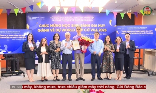 Động viên kỳ thủ trẻ tham dự World Cup cờ vua