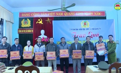 Công an tỉnh Hưng Yên ủng hộ đồng bào miền Trung
