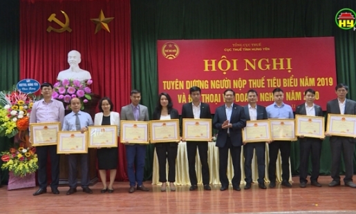 Hội nghị tuyên dương người nộp thuế tiêu biểu năm 2019 và đối thoại với doanh nghiệp năm 2020