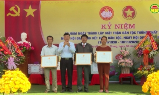 Thôn Tân Trung xã Phú Cường, TP Hưng Yên tổ chức ngày hội đại đoàn kết toàn dân.