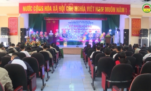 Trường Cao đẳng Kinh tế kỹ thuật Tô hiệu Hưng Yên khai giảng năm học mới 2020 - 2021.