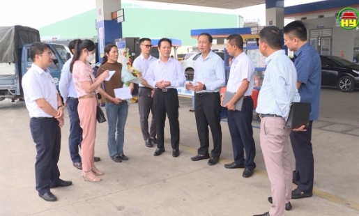 Phó Chủ tịch UBND tỉnh kiểm tra hoạt động xăng dầu trên địa bàn tỉnh