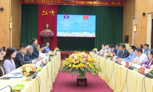 Đoàn công tác Ban tổ chức Trung ương Đảng Nhân dân Cách mạng Lào làm việc tại Hưng Yên