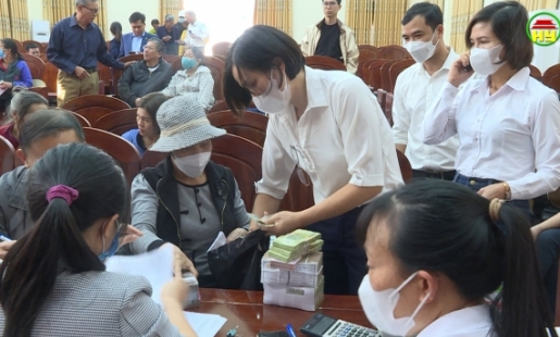 Huyện Ân Thi chi trả tiền đền bù thu hồi đất đường Tân Phúc - Võng Phan