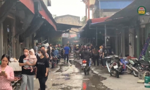 Cháy ki ốt tại chợ Đầu