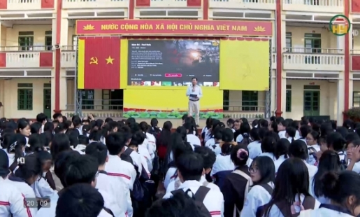 Chiếu miễn phí phim “ Mưa đỏ “