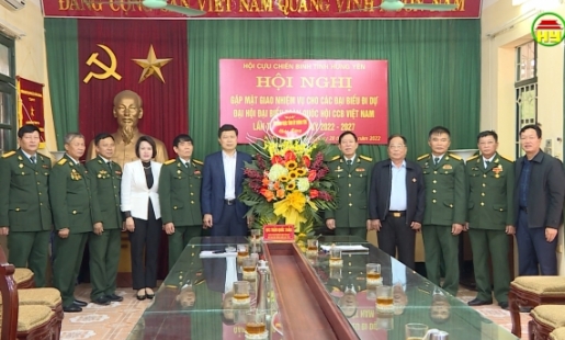 Gặp mặt đoàn đại biểu dự đại hội CCB toàn quốc