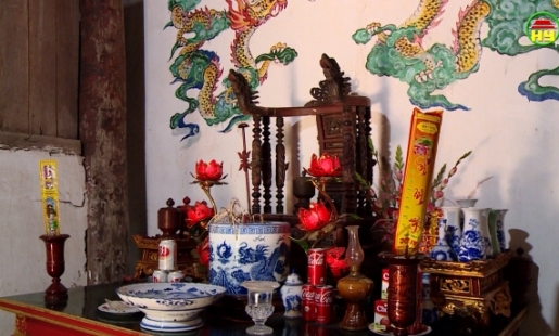 Tiềm ẩn nguy cơ cháy nổ tại nơi thờ tự