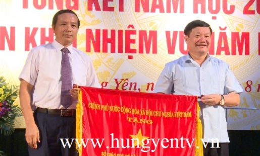 Quan tâm hơn nữa đến giáo dục đạo đức, lối sống cho học sinh Hưng Yên